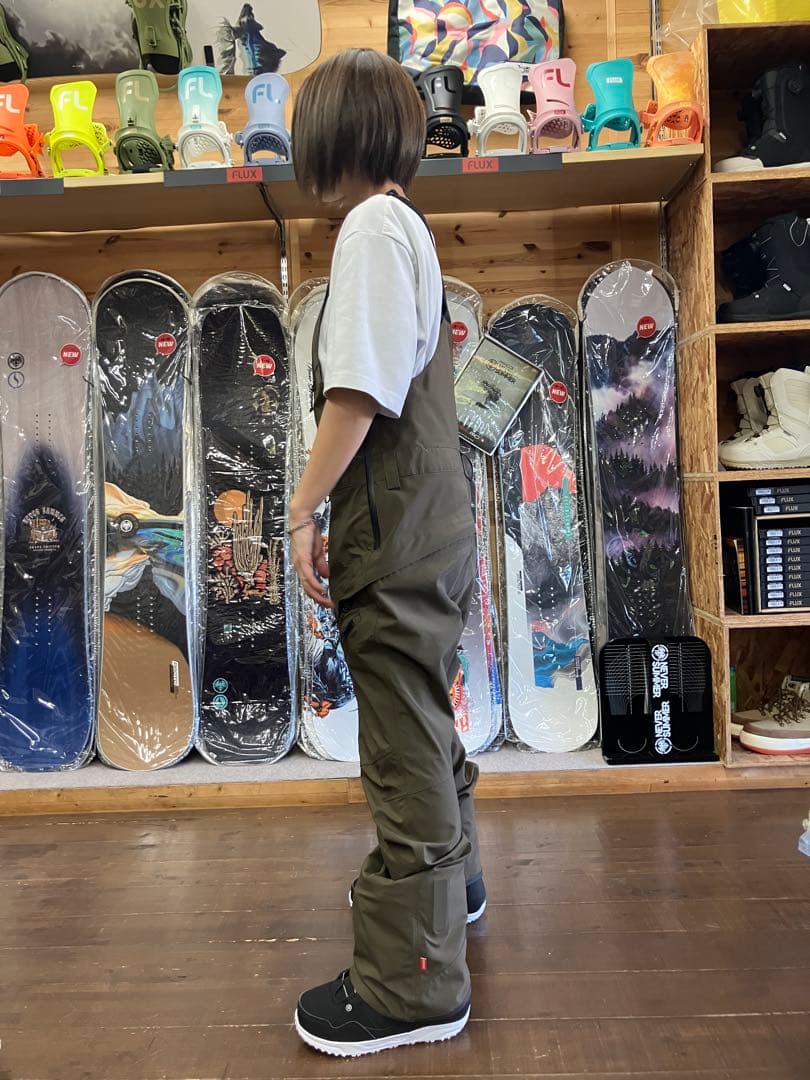 【USED】 VOLCOM ポルコム スノーボードウェア　ビブパンツ