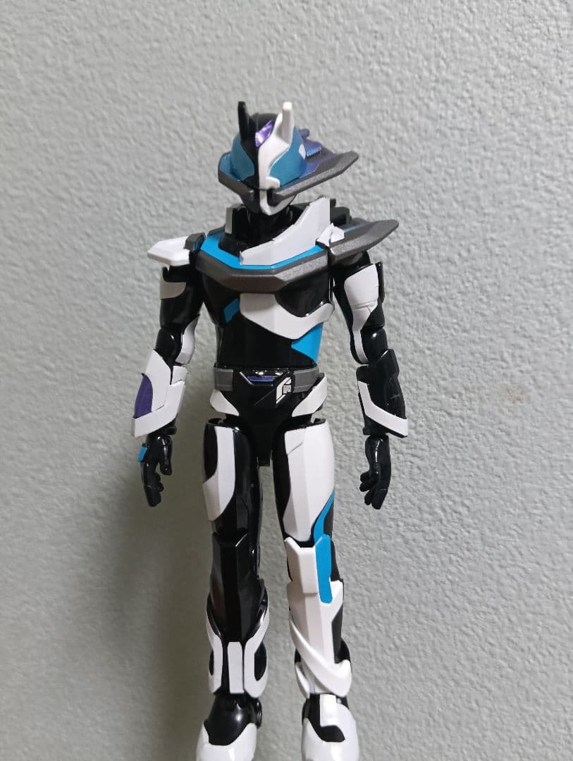 匿名配送 装動 仮面ライダージーン 仮面ライダーギーツ