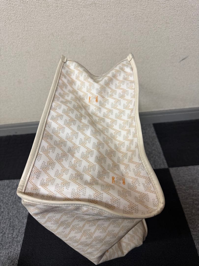レザレクション　ラニウススクエアビッグ