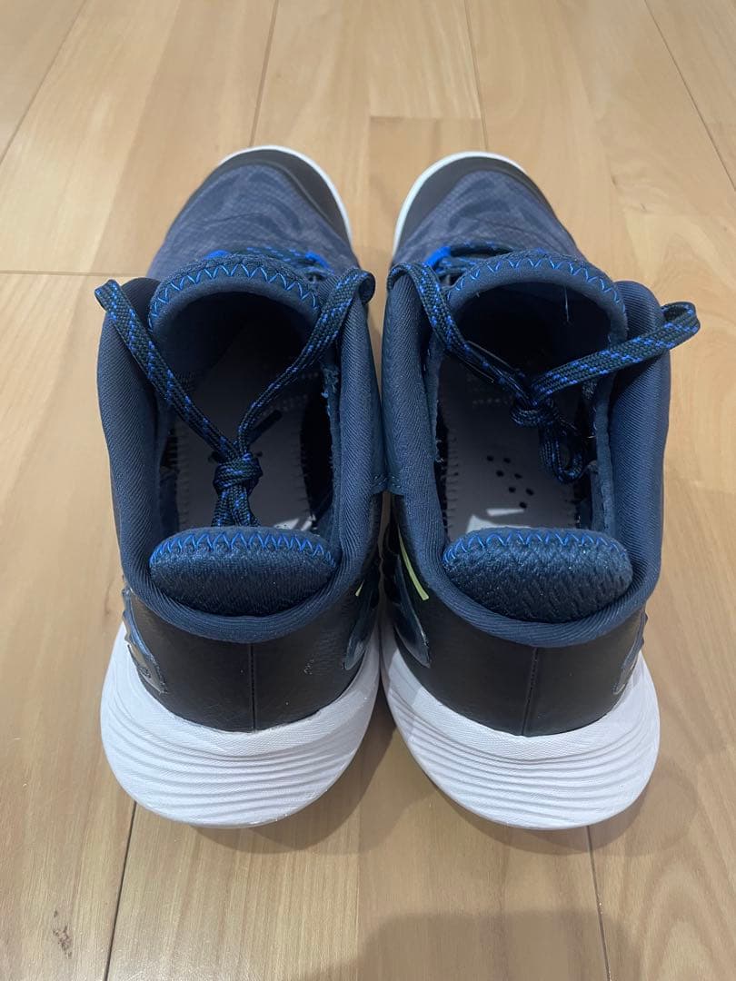 asics メタライズ　バレーボールシューズ ネイビー/イエロー　27.0cm