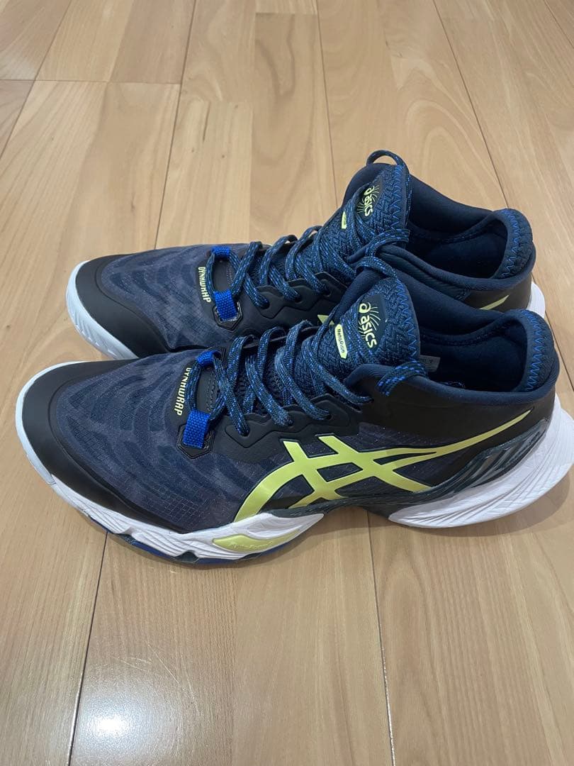 asics メタライズ　バレーボールシューズ ネイビー/イエロー　27.0cm