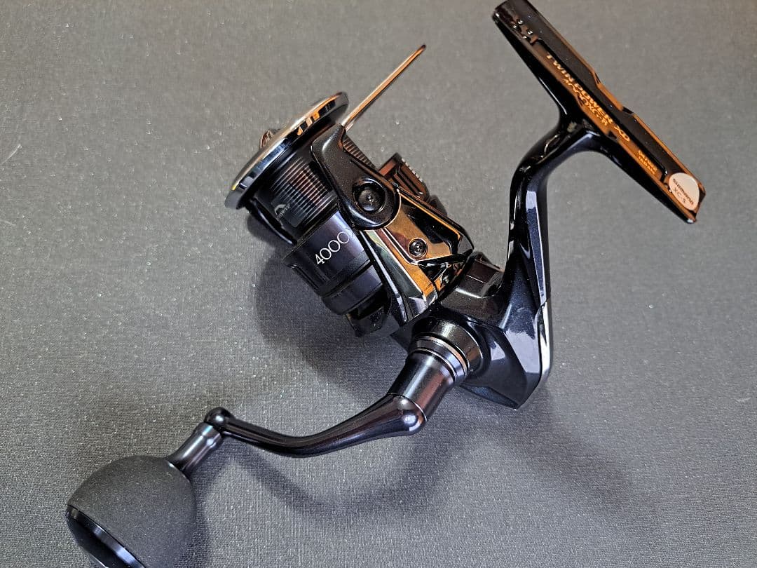 ■シマノ 25ツインパワーXD 4000XG 未使用品 25TWIN POWER