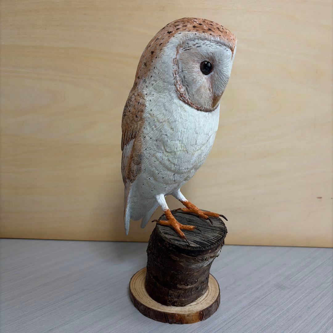 野鳥.メンフクロウ　バードカービング　野鳥彫刻　木彫り野鳥　一点物　ハンドメイド
