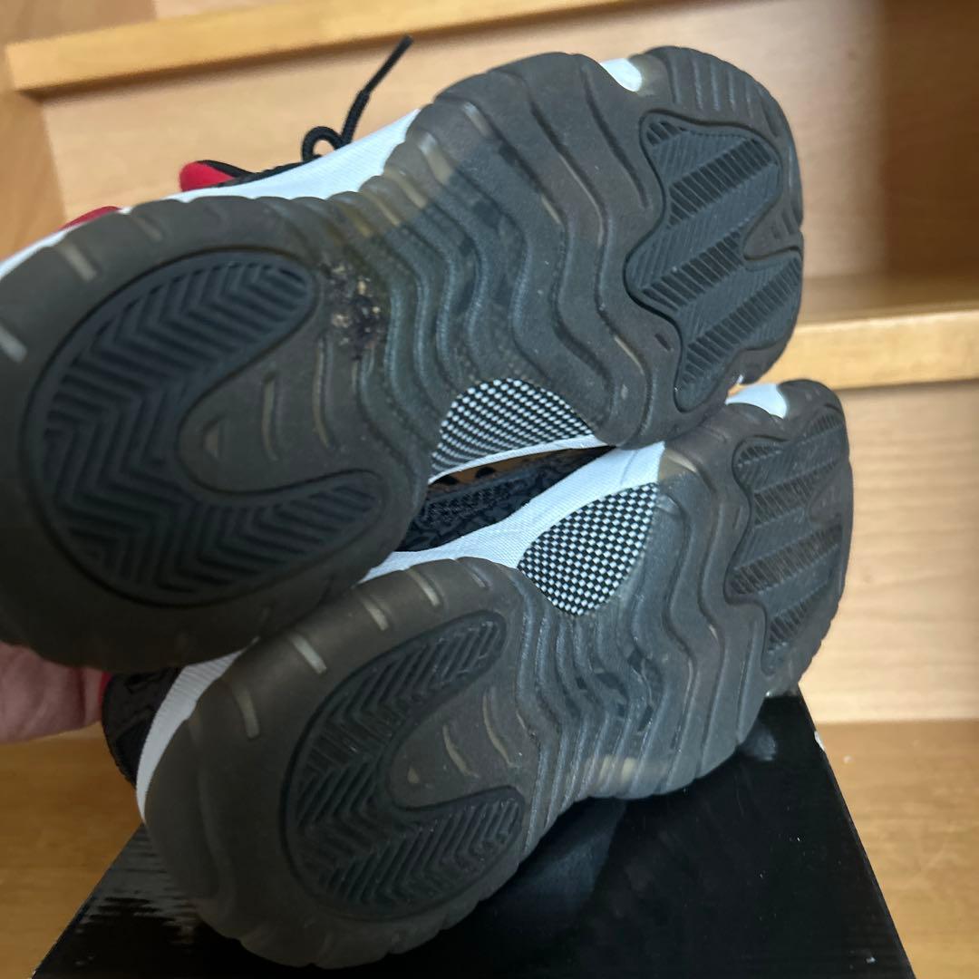 Nike air Jordan11 low ブラック/レッド