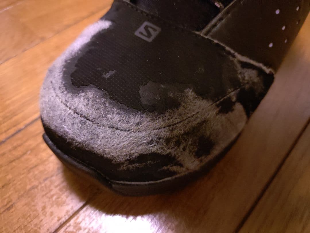 SALOMON 女性用ハイエンドスノーボードブーツ ブラック/ピンク