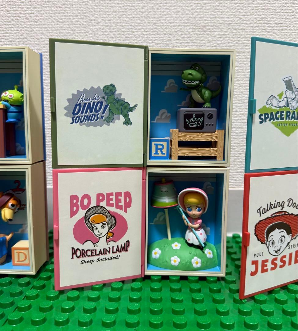 ポップマート トイストーリー アンディの部屋 8種セット
