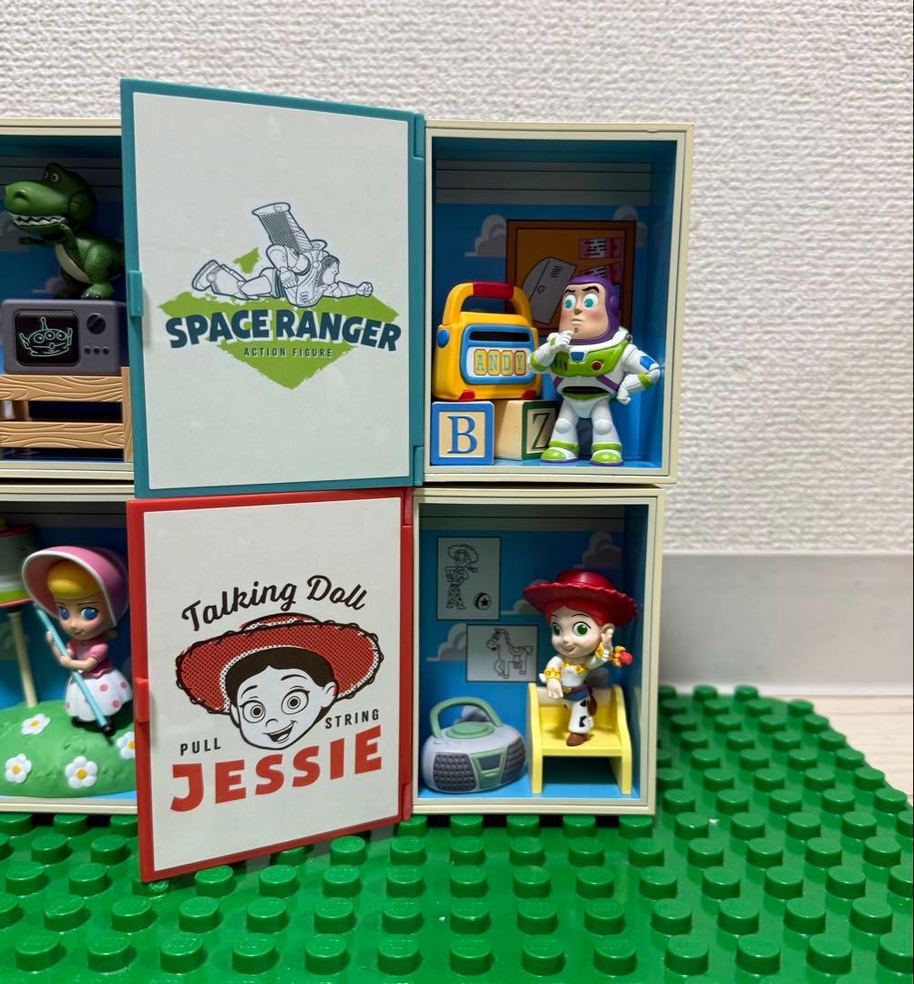 ポップマート トイストーリー アンディの部屋 8種セット