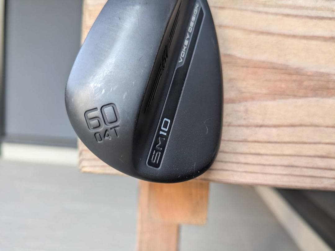 美品タイトリストVOKEY SM10 60度 Tグラインド　ジェットブラック