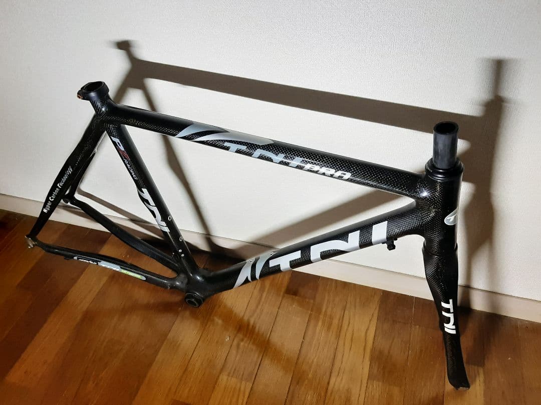 TNI 3K カーボンウルトラライト ロードバイクフレーム