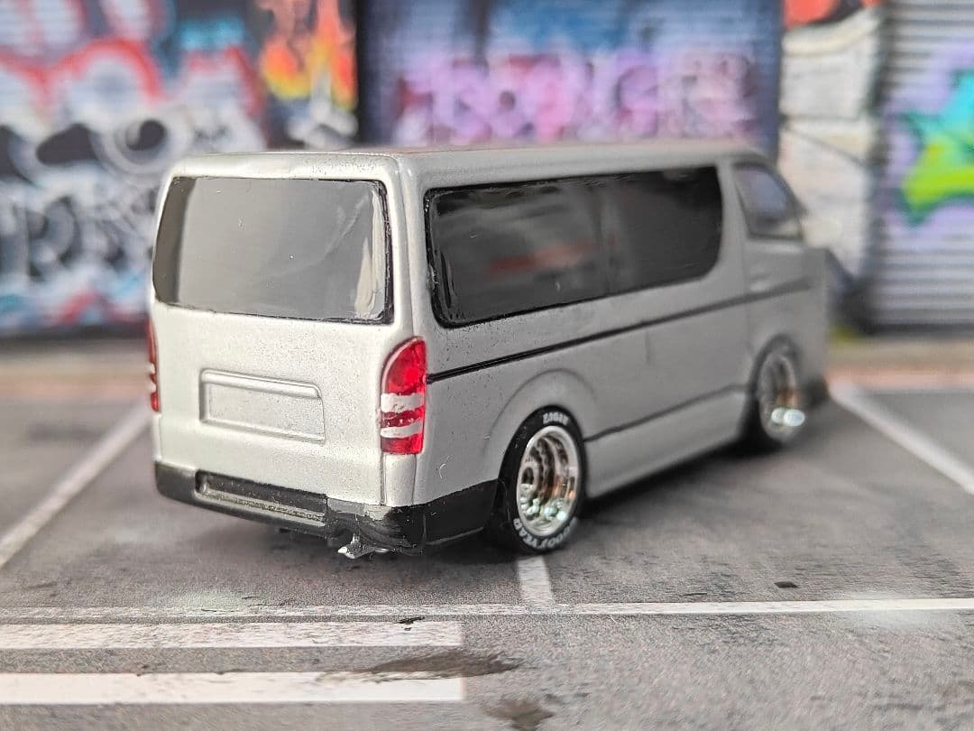 ホットウィールカスタム トヨタ ハイエース 京商1/64 ✩深リム☆トミカ改造