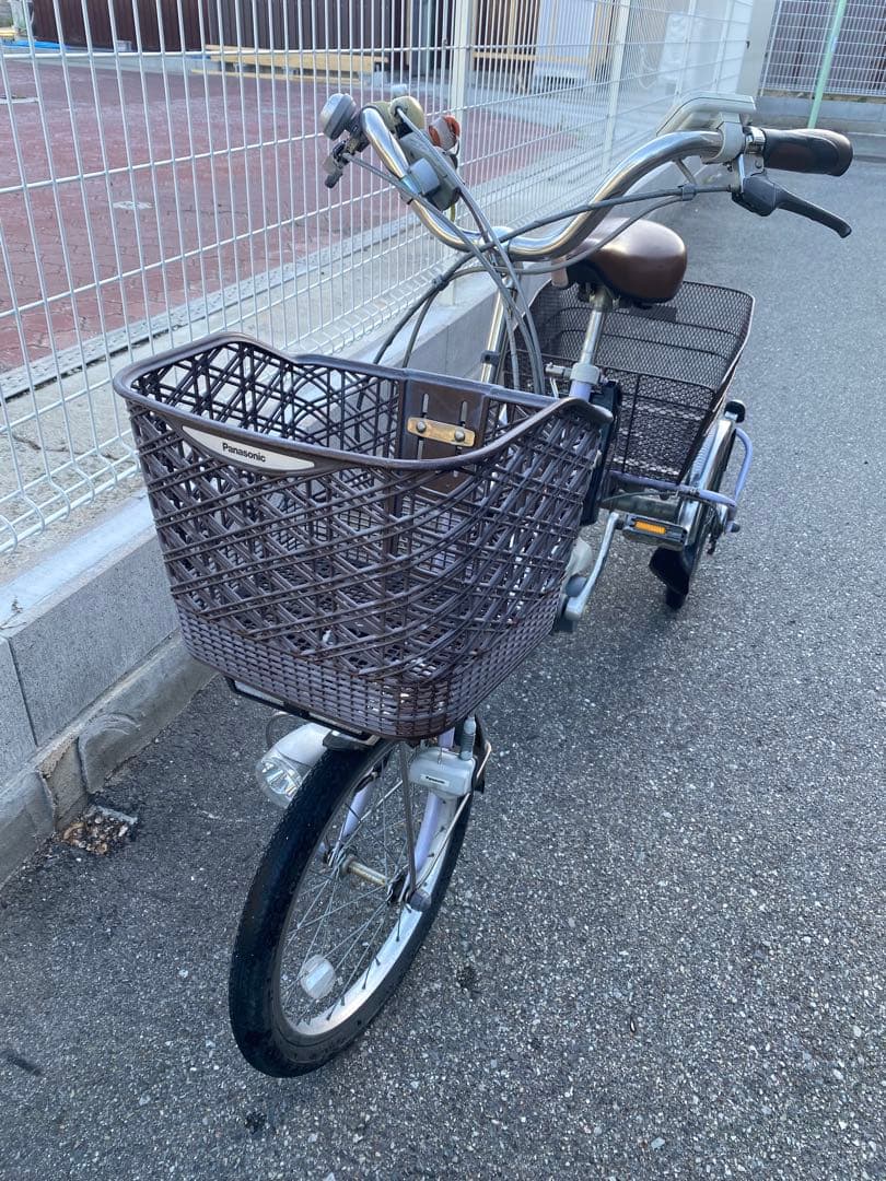 パナソニック電動アシスト三輪車 自転車　紫色 前後バスケット付き