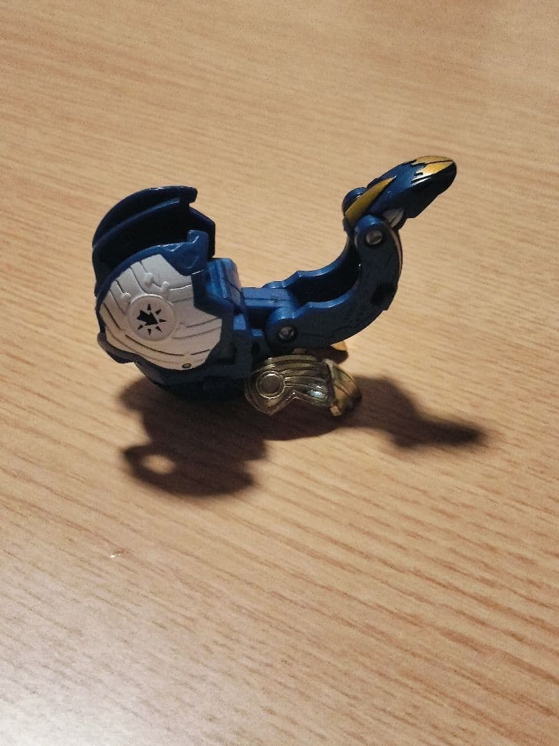 爆丸アーマーズ　Hカイオウ