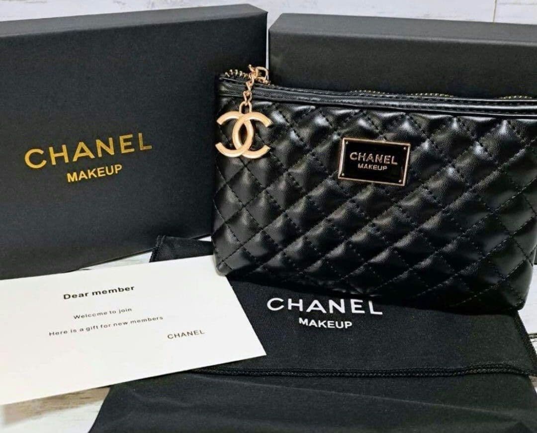 CHANEL MAKEUP コスメポーチ ブラック