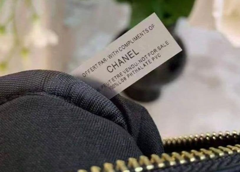 CHANEL MAKEUP コスメポーチ ブラック