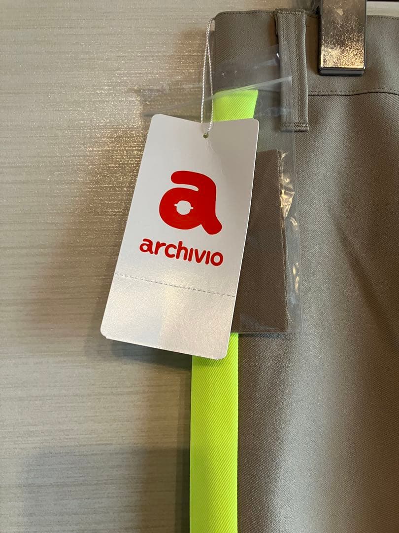 ARCHIVIO アルチビオ　サイドラインパンツ　ベージュ