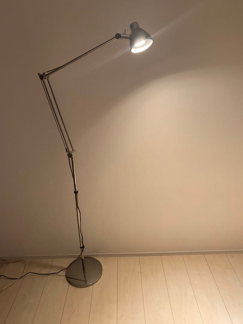 IKEA Antifoni アンティフォニーフロアスタンド