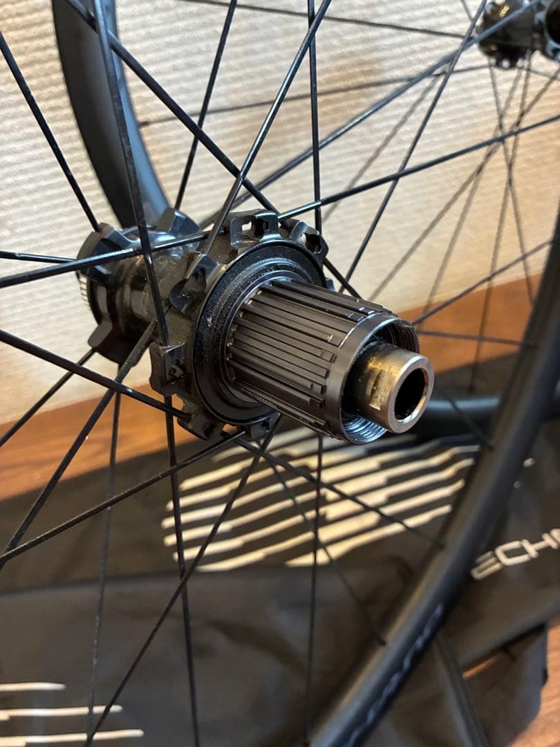 DURA ACE WH-R9270 C36 TL カーボンホイール　チューブレス