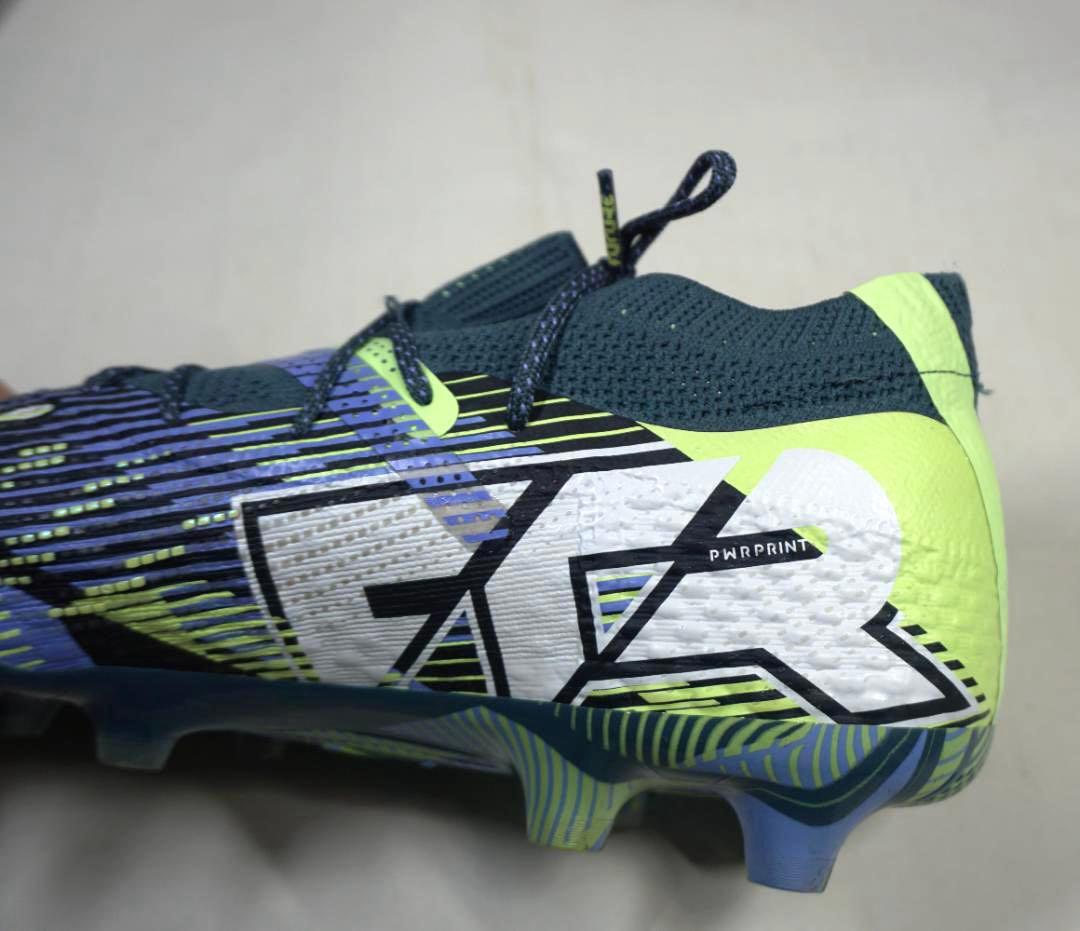 【美品】プーマ　サッカーシューズ　フューチャー７　アルティメット　FG/AG