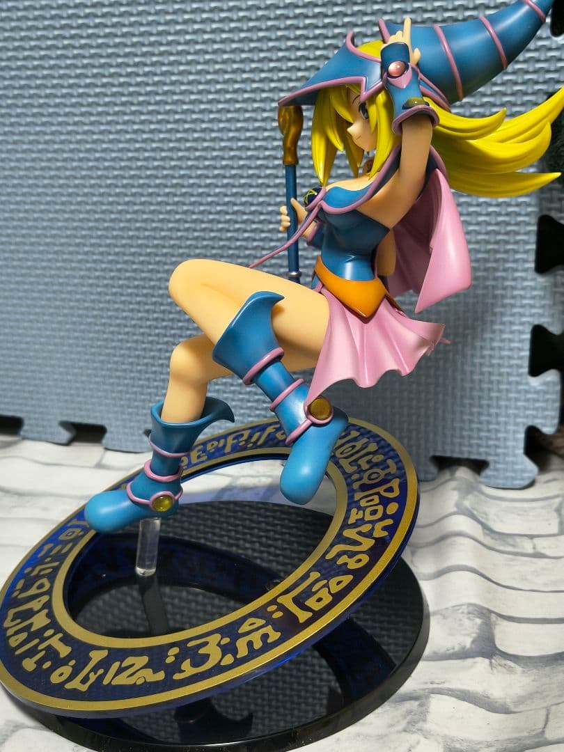 しばまふ様中古ブラックマジシャンガールフィギュアセット