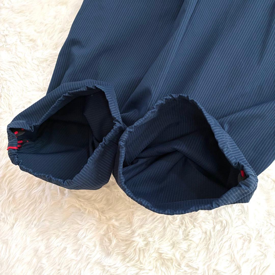 DESCENTE　デサント　ナイロン上下セット　ネイビー　Lサイズ