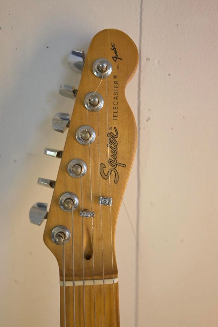 Squier Telecaster 赤 メイプル指板 プレイヤーコンディション