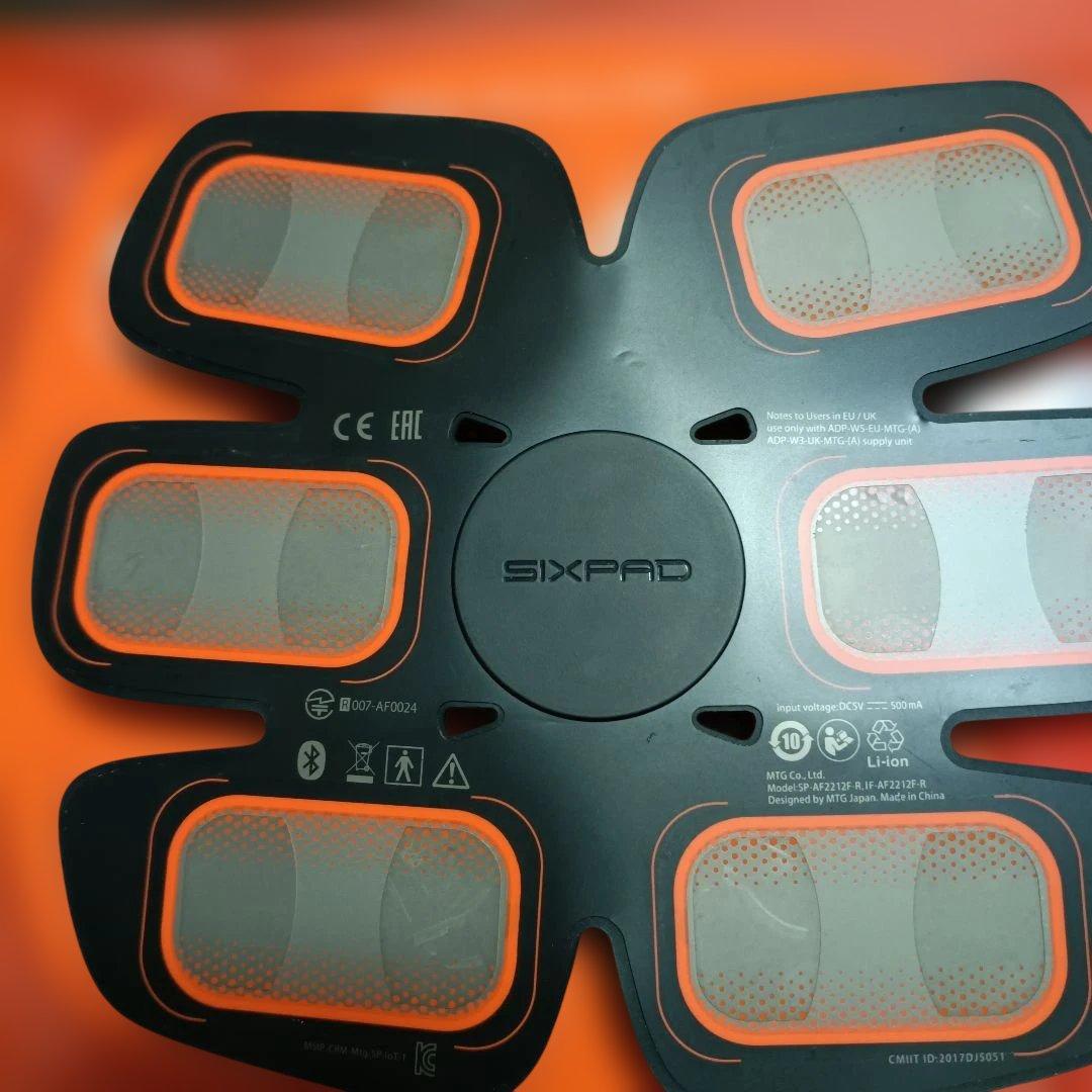 SIXPAD BODY REVOLUTION EMSトレーニング