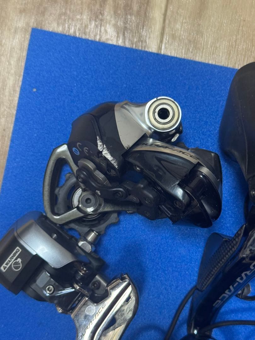 Shimano シマノ Dura ace di2 9070 2x11s