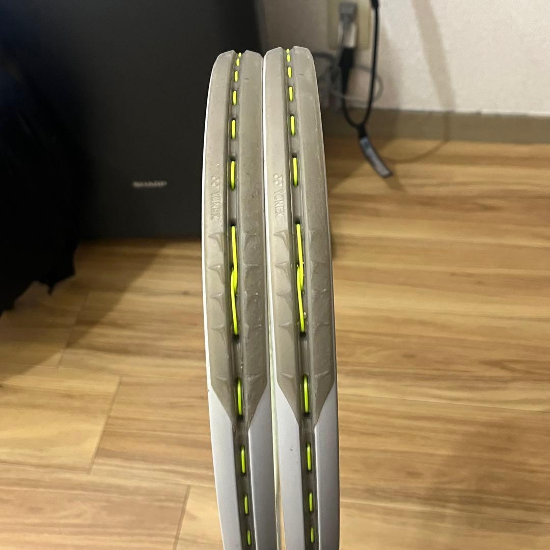 YONEX VCORE100 G2 サンドベージュ　2本