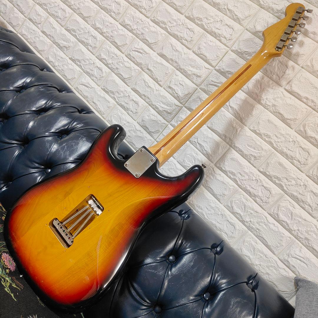 FERNANDES 石ロゴ ストラトキャスター FST-60
