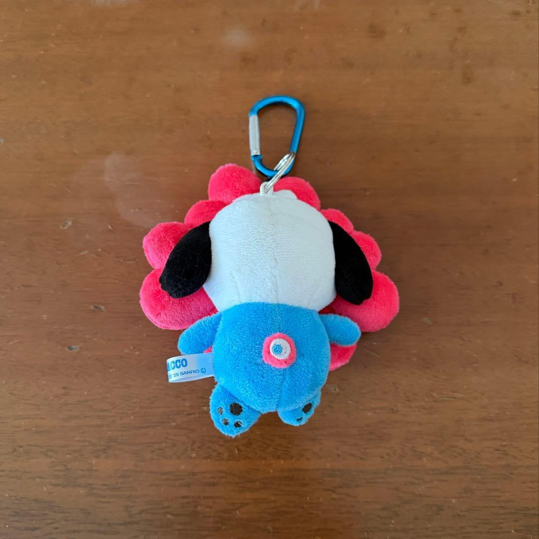 ミャクミャクとポチャッコのぬいぐるみキーホルダー