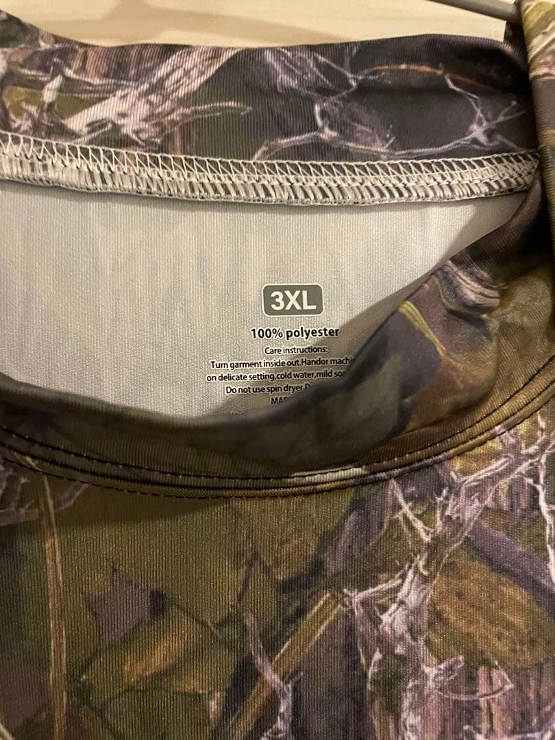 Megabass カモフラージュ パーカー 3XL