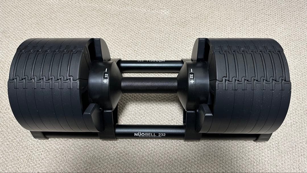 ヌオベル　フレックスベル 可変式ダンベル 32kg 2キロ刻み １個　ブラック