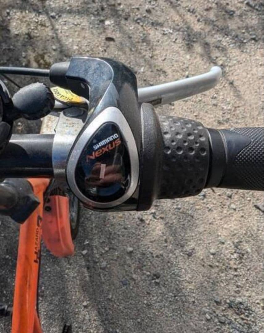 引き取り限定オレンジ折りたたみ自転車