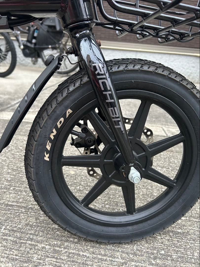 ほぼ新品RICH BIT CITY アシスト　ブラック電動自転車　ナンバー不要