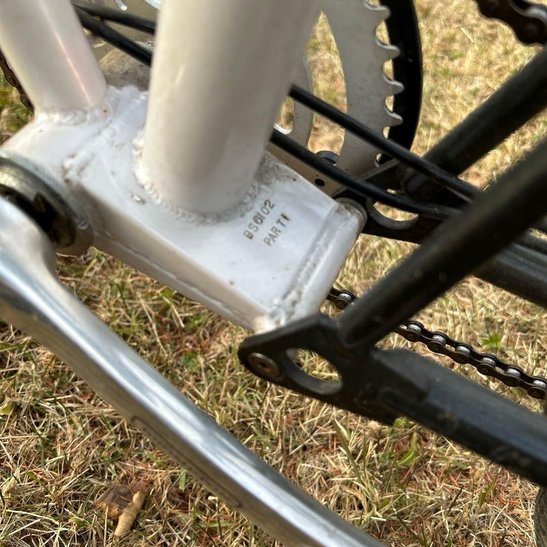 ブロンプトンBrompton折りたたみ自転車　ホワイト　BS6102 PART