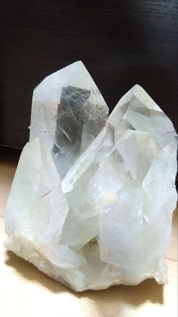 水晶　原石　虹入り