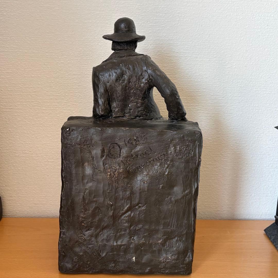彫刻家 マイケルガーマン氏作 アンティーク彫刻　アメリカンインテリア 持たれる男