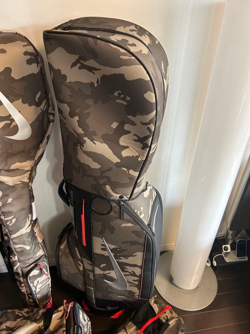 大幅値下げ　激レア　新品　Nike ナイキ　迷彩　ゴルフキャディー等フルセット