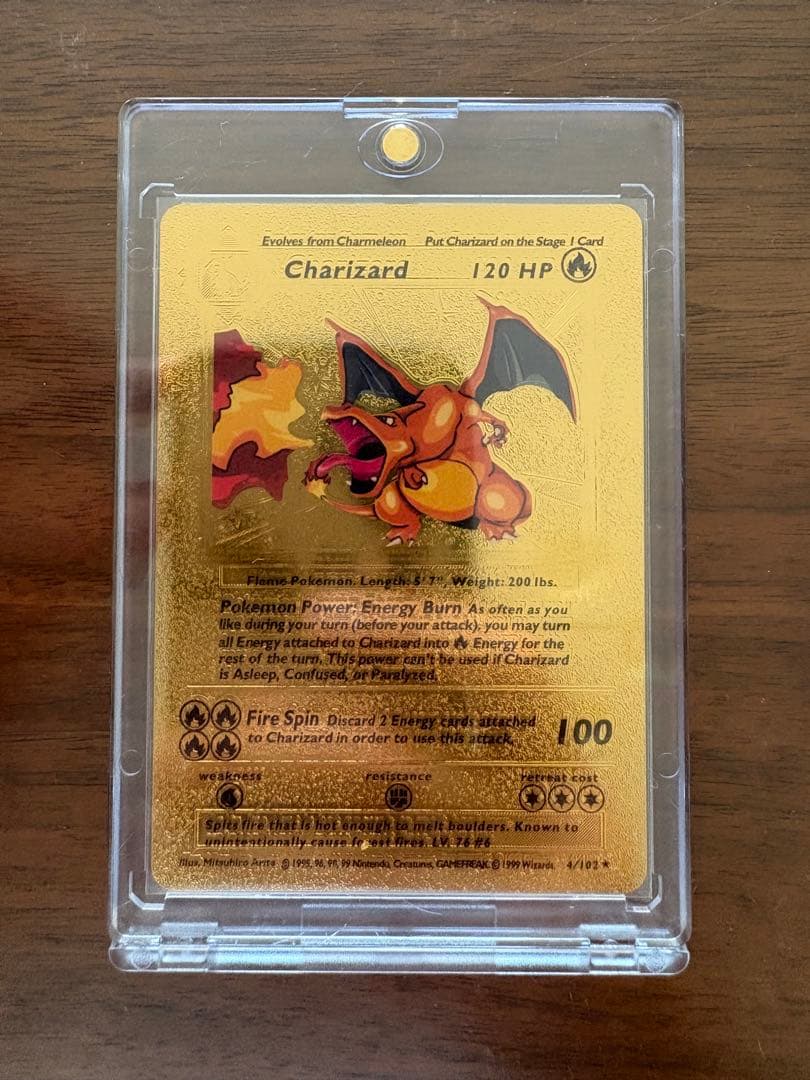 リザードン　Charizard ゴールドカード