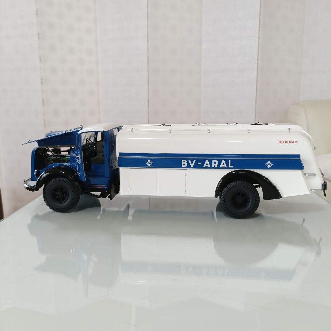 ミニチャンプス製　メルセデスベンツ L6600 タンクワゴン 1/18