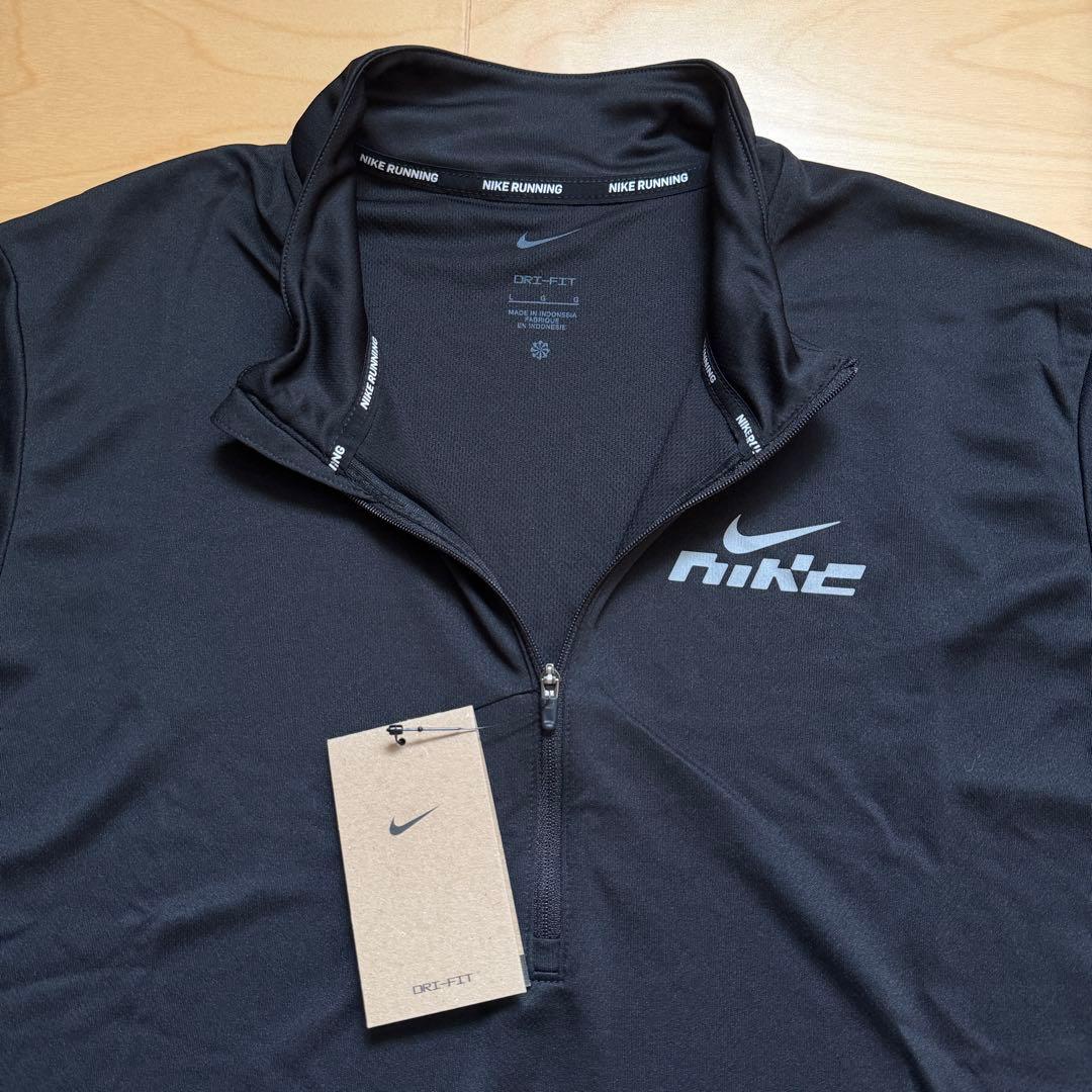 NIKEナイキ　ランニングウェア　長袖　ハーフジップアップシャツ　黒　XL 新品