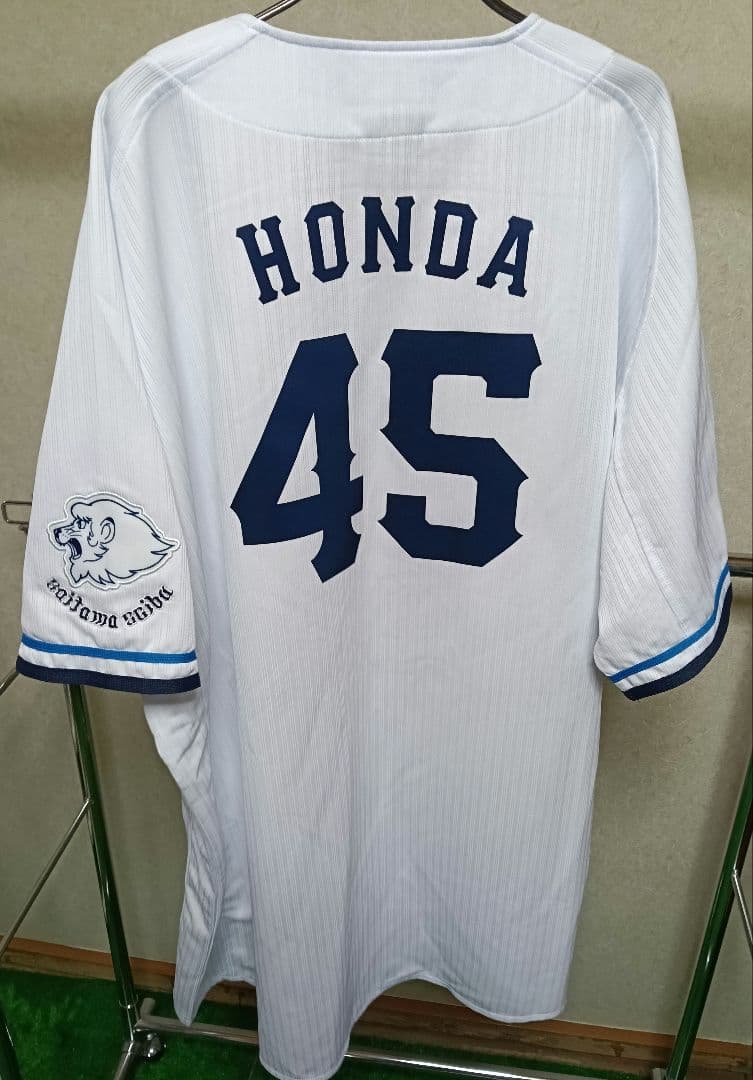 【超希少！極美品！】西武ライオンズ 本田圭佑 投手 ユニフォーム（XL）