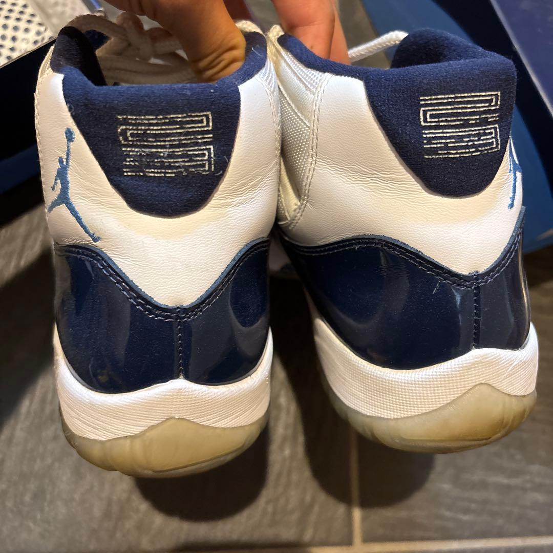 Air Jordan 11 ネイビー/ホワイト