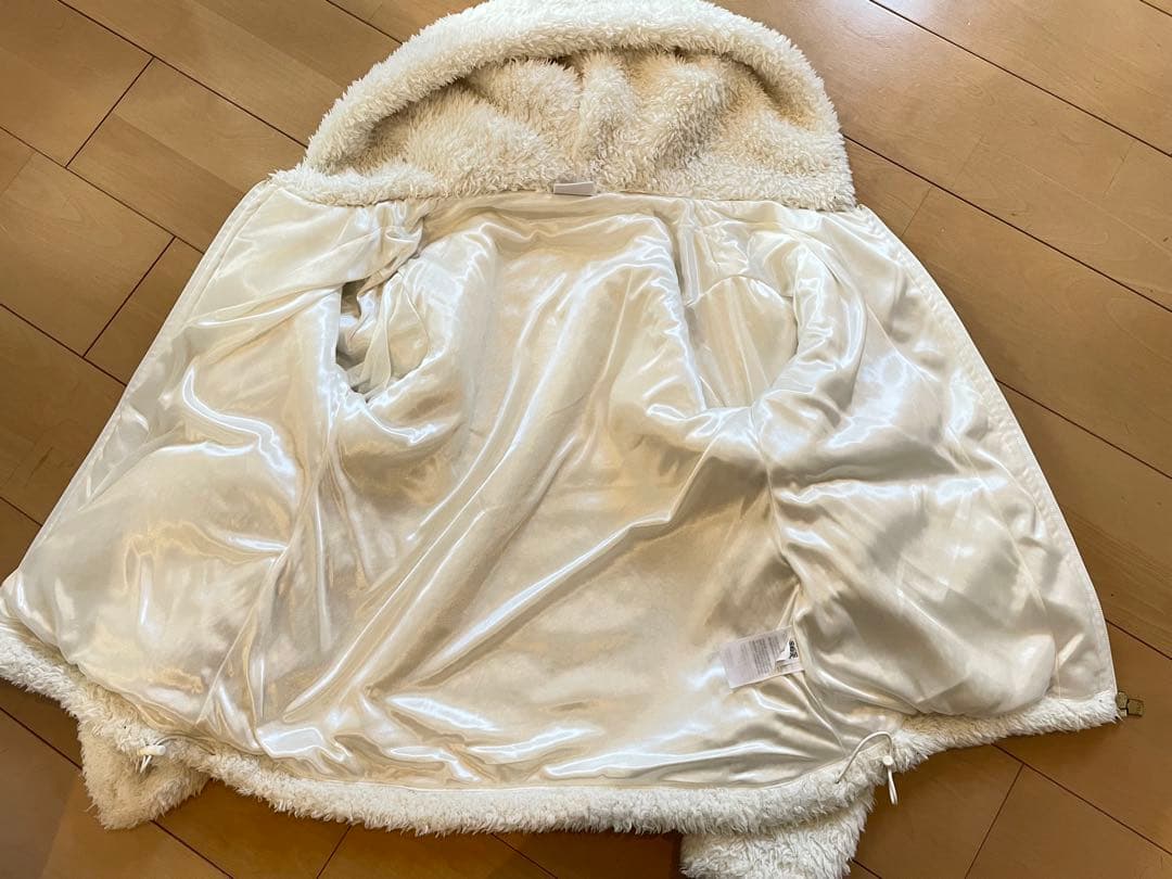 FILA フィラ　テニス　ふわふわ　ジャケット　レディース　L