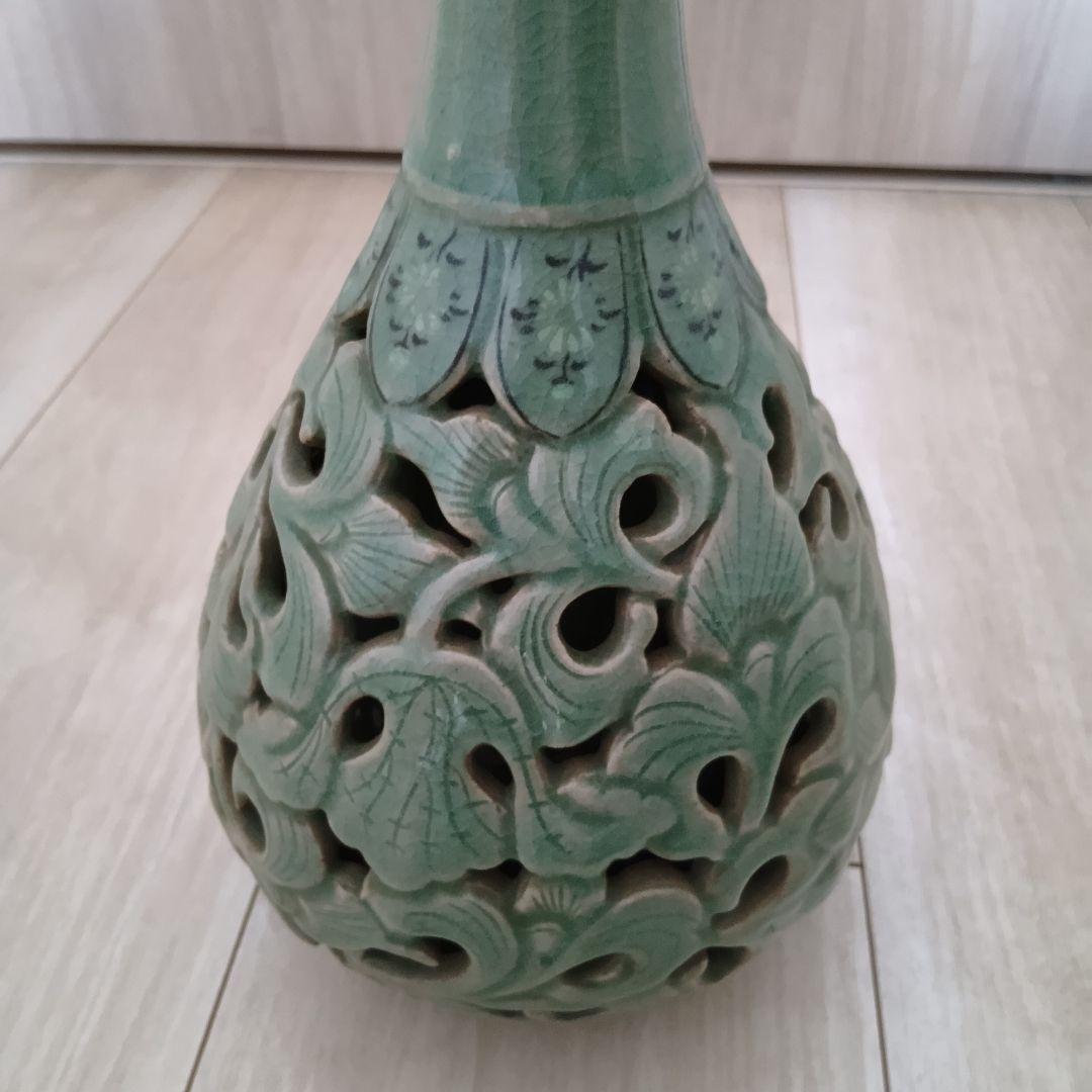 青磁透刻二重花瓶 東谷崔桂昊作☆花模様透かし彫り☆韓国工芸・陶芸☆緑色 陶器