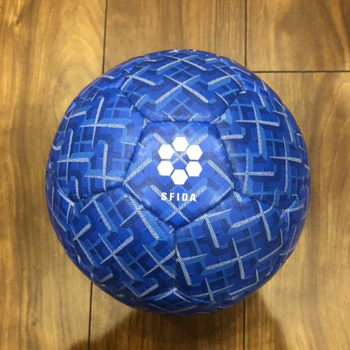 KAWS Originalfake フットサルボール　カウズ　オリジナルフェイク