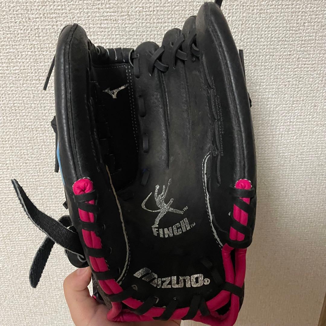 ミズノ（Mizuno） 軟式グローブ 右投用 11インチ ブラック×ピンク