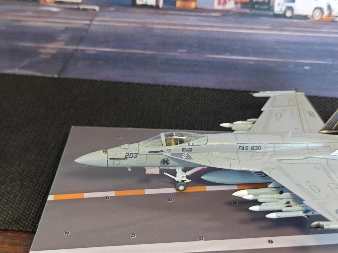 1/144 完成品 F/A-18E エースコンバット 8 Rex