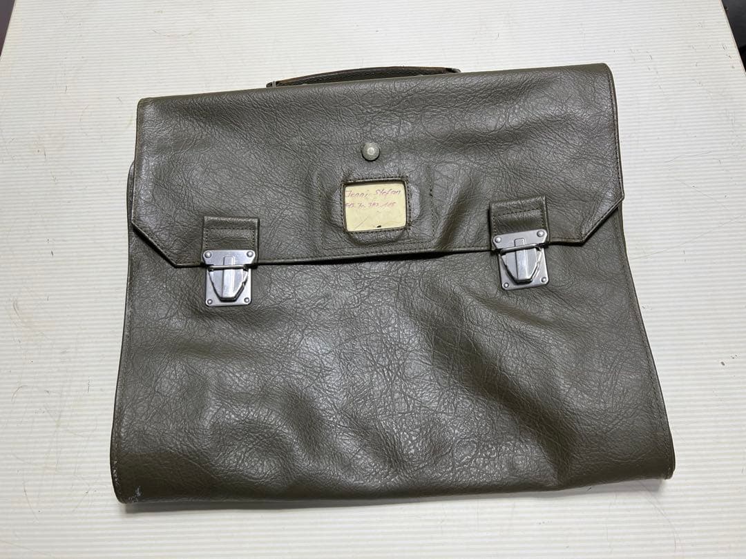 ミリタリーブリーフケース