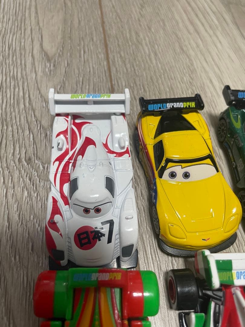 玲*様 【廃盤】カーズ カーズ２ トミカ ワールドグランプリ 10台セット